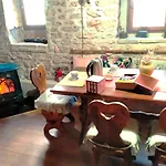 Maison En Pierre Fiastra