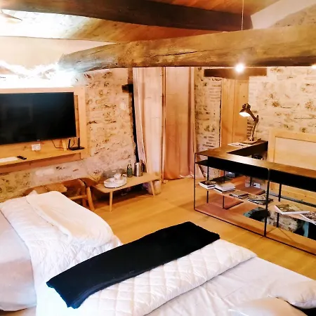 Alpehytte Maison En Pierre