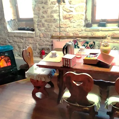 Maison En Pierre Fiastra