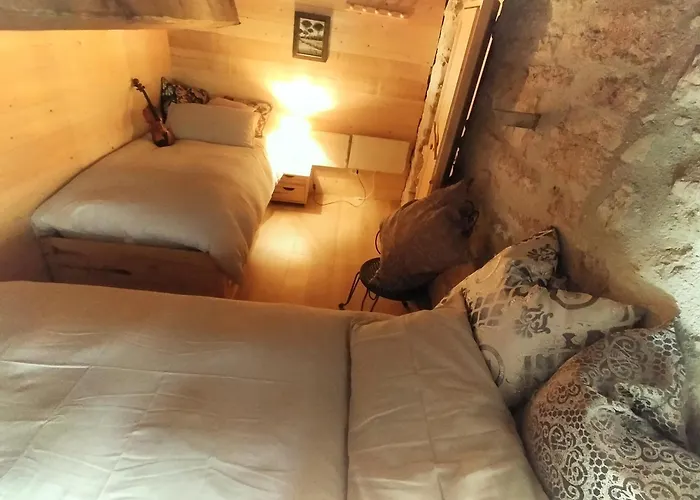 Maison En Pierre Fiastra